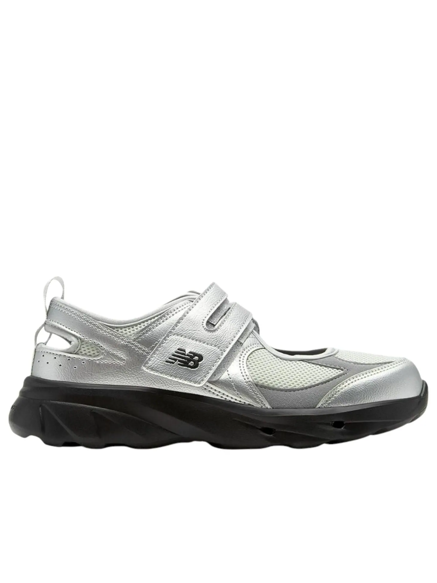 Сандалии New Balance Breeze 'Metallic Silver' — изображение 2 из 6, серебряный