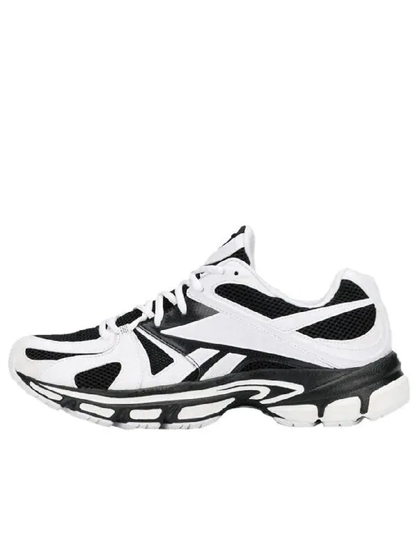 Кроссовки vetements spike runner 200 'white black' Reebok — изображение 1 из 1, белый