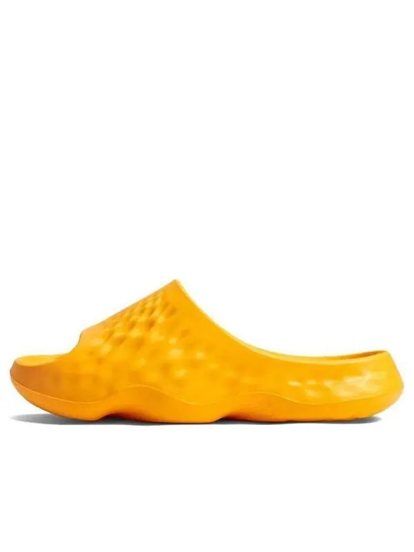 Тапочки hup комфорт слайды New Balance