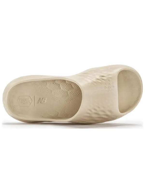 Тапочки hup slide New Balance — изображение 3 из 4, бежевый