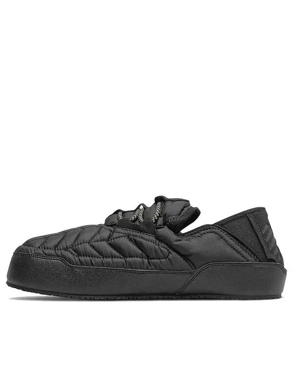 Тапочки crvn mocv2 'triple black' New Balance