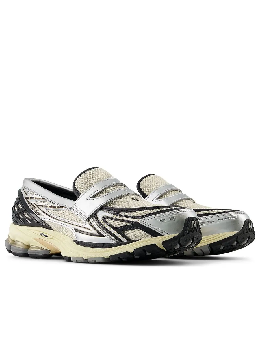 Кроссовки New Balance 1906L 'Silver Metallic Cream' — изображение 3 из 6, серебряный