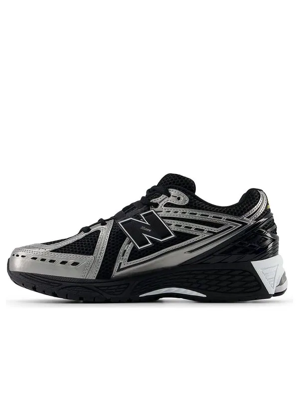 Кроссовки 1906r New Balance — изображение 2 из 4, черный