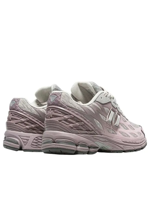 Кроссовки 1906w New Balance — изображение 3 из 4, розовый