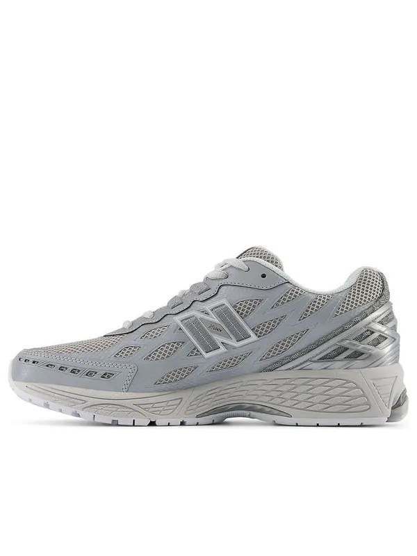 Кроссовки 1906 'metallic silver grey' New Balance — изображение 1 из 4