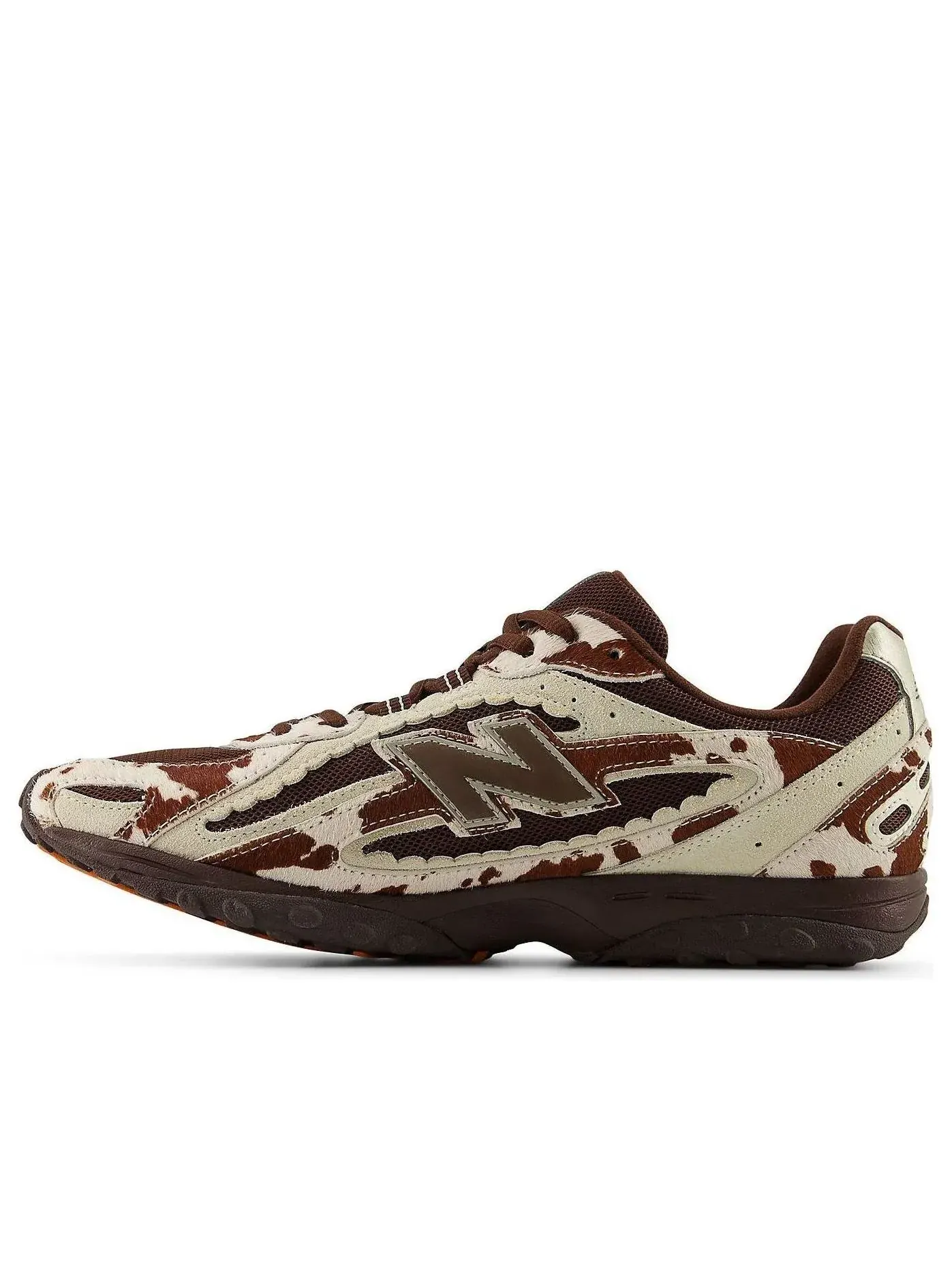 Кроссовки New Balance 204L 'Brown Cow Print' — изображение 1 из 5, коричневый