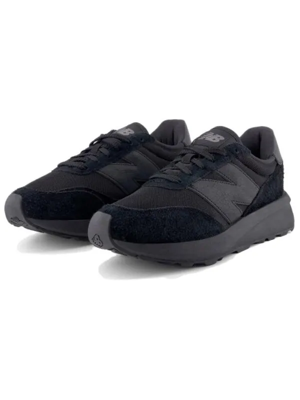 Кроссовки 370 'black' New Balance — изображение 2 из 4, черный