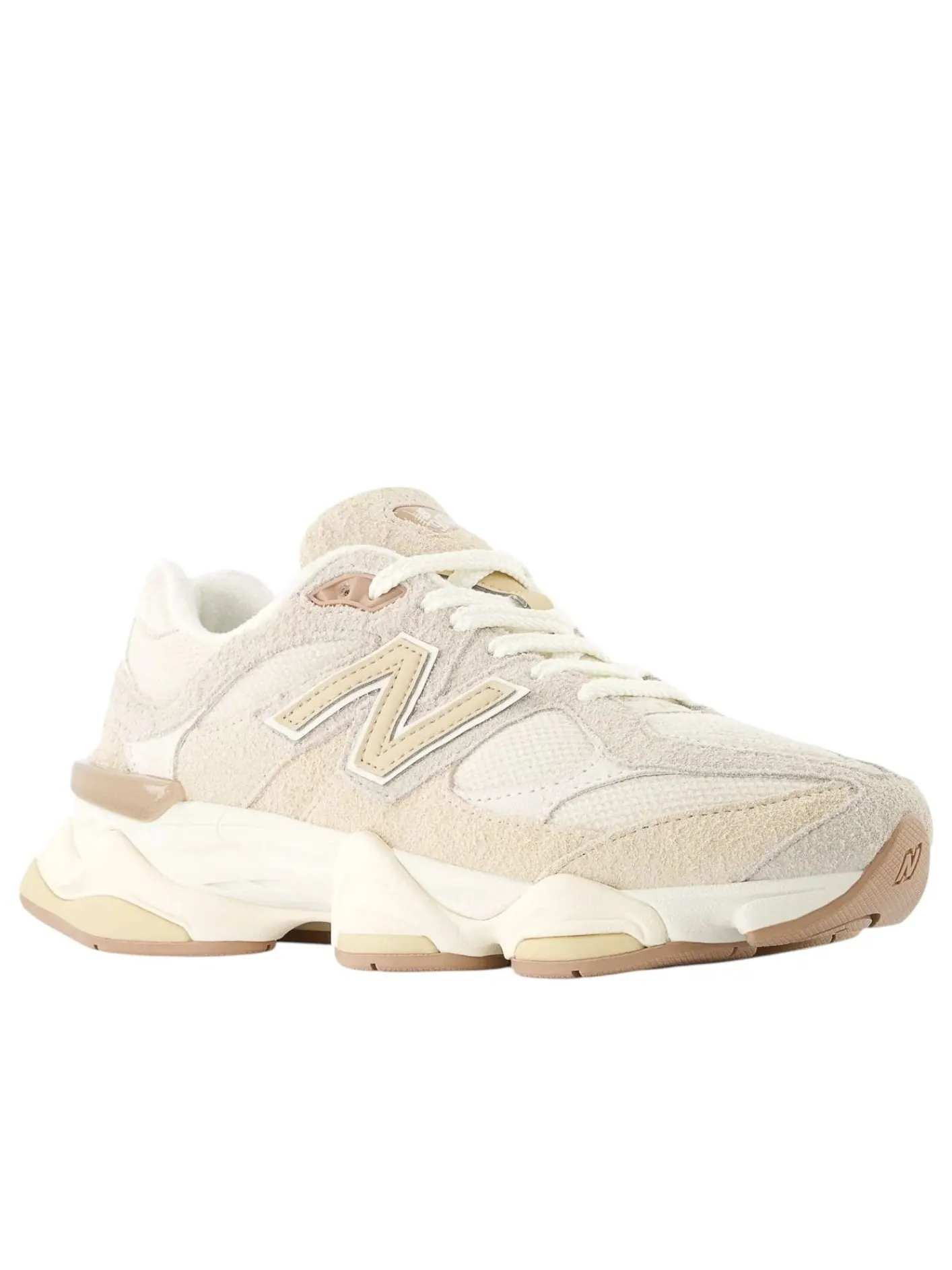 Кроссовки New Balance 9060 'Bisque' — изображение 2 из 7, серебристый