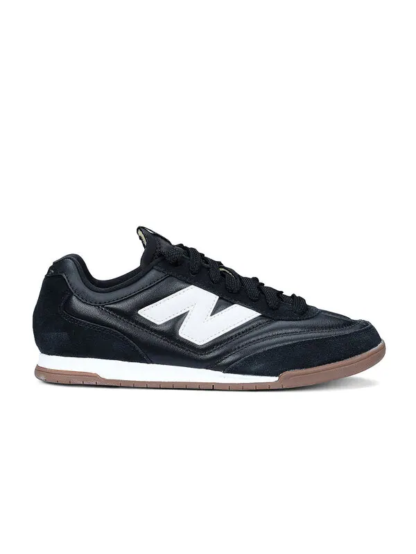 Кроссовки New Balance RC42 — изображение 2 из 4, черный/белый