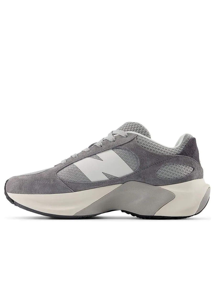 Кроссовки New Balance Warped Runner 'Grey White' — изображение 1 из 5, серый