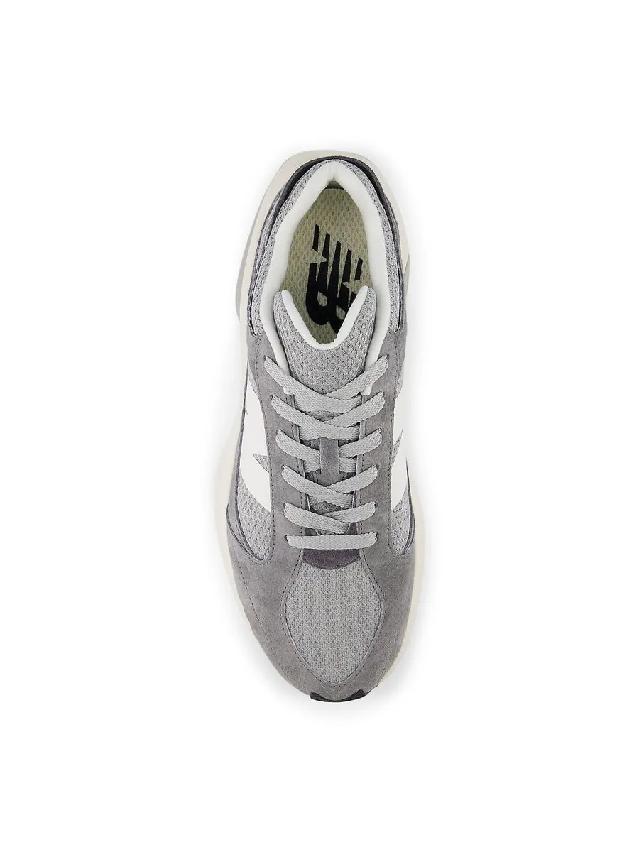 Кроссовки New Balance Warped Runner 'Grey White' — изображение 4 из 5, серый