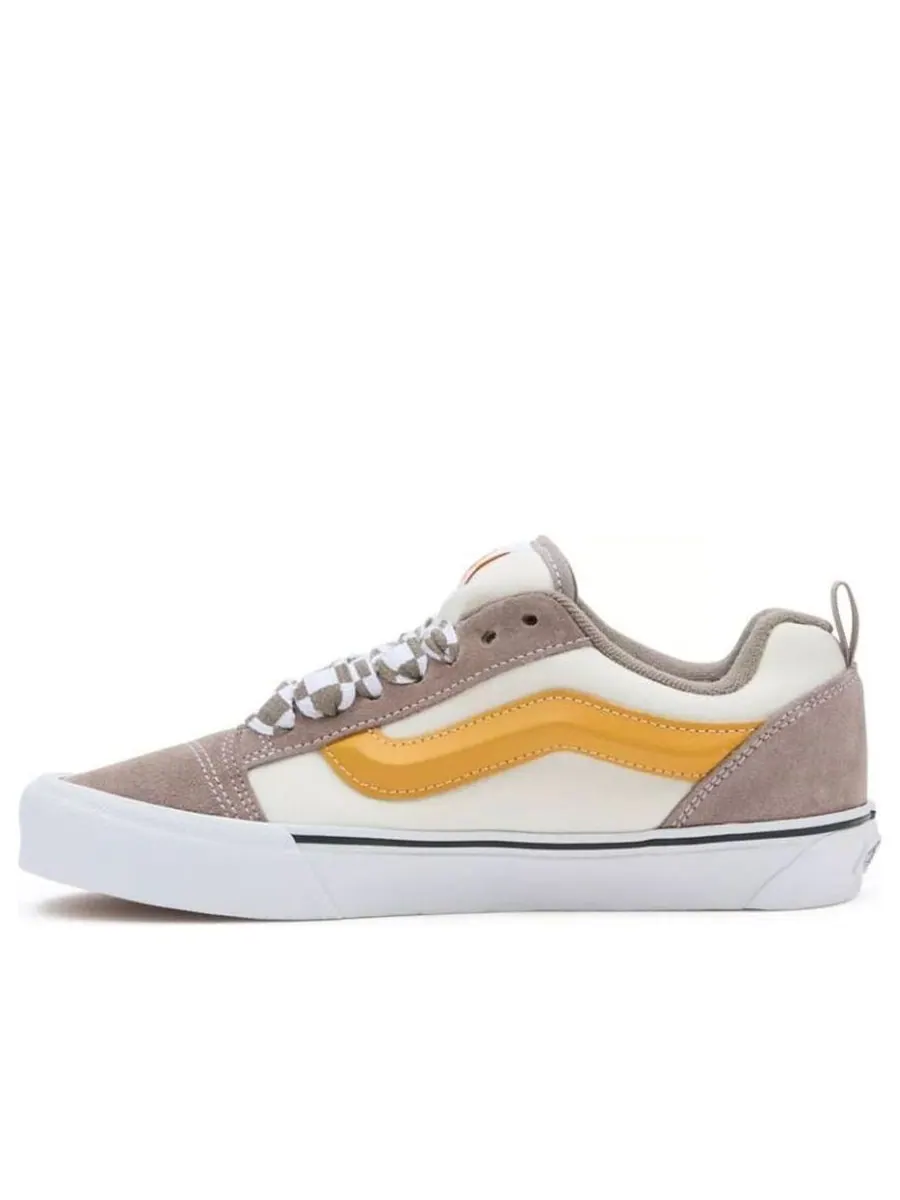 Кроссовки Vans Knu Skool 'Mega Check Grey Marshmallow' — изображение 1 из 3, серый