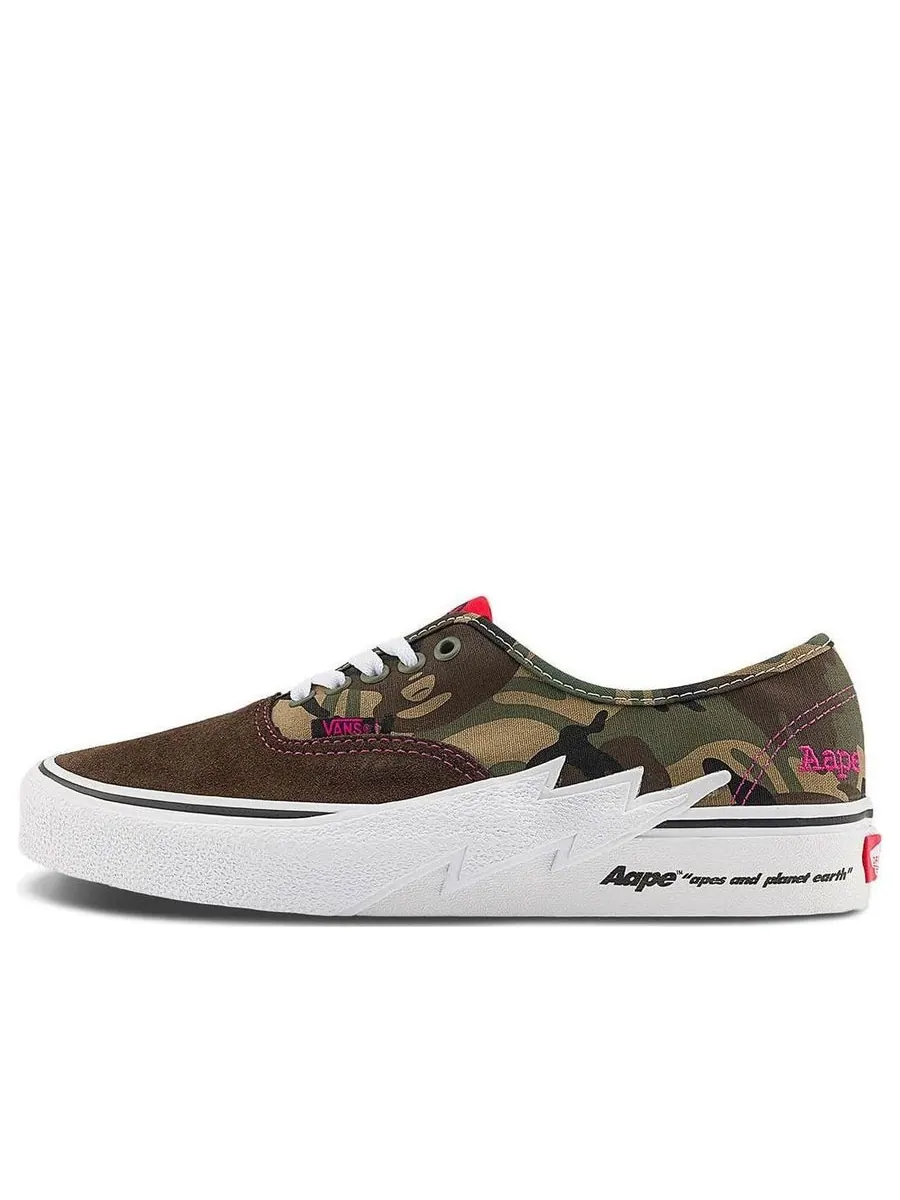 Кроссовки Vans Authentic x Aape 'Bolt Green Camo' — изображение 1 из 4, зеленый