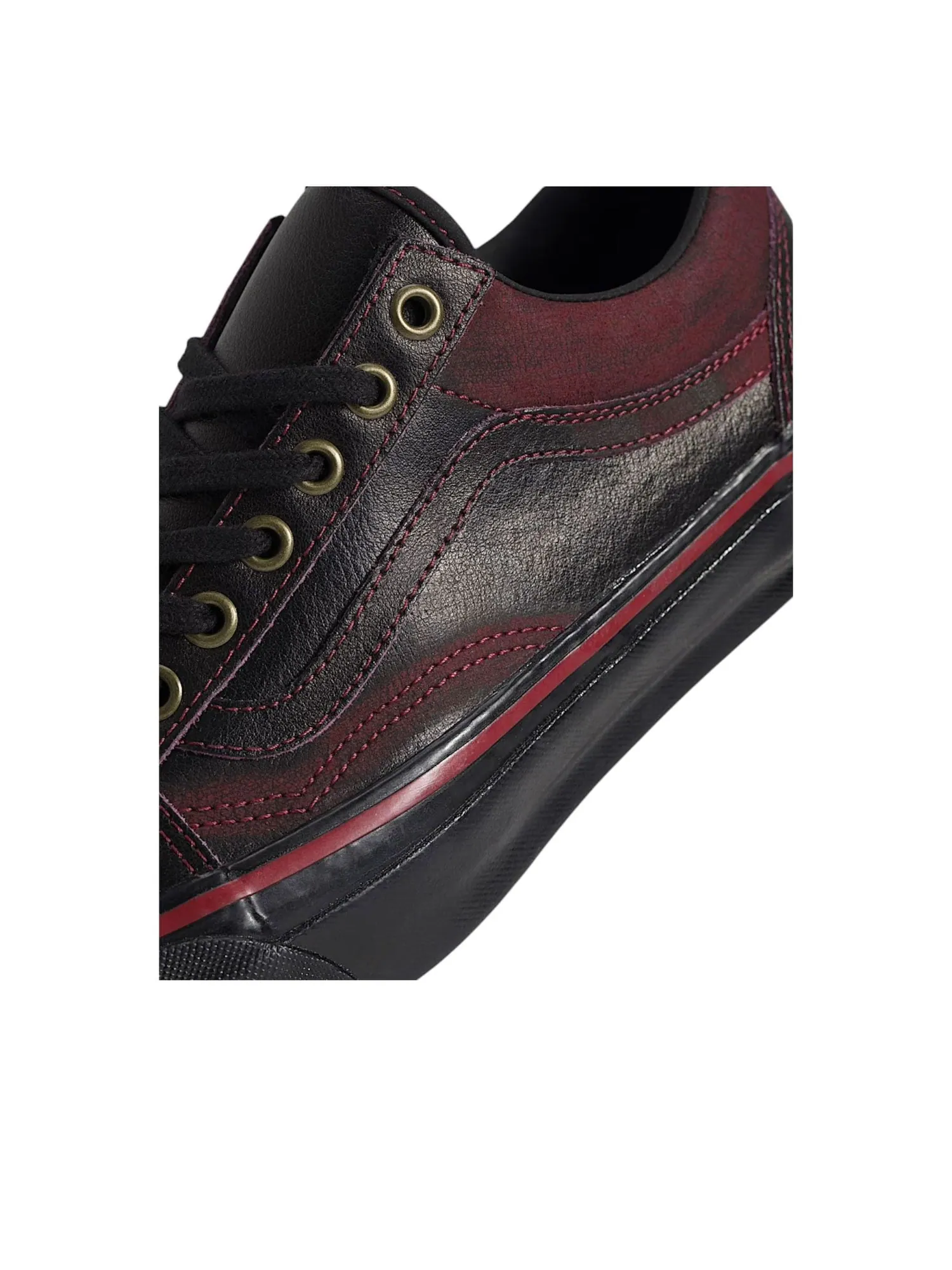 Кроссовки Vans x Tania Cruz Old Skool Premium 'Dark Red Rub-Away' — изображение 5 из 5, черный