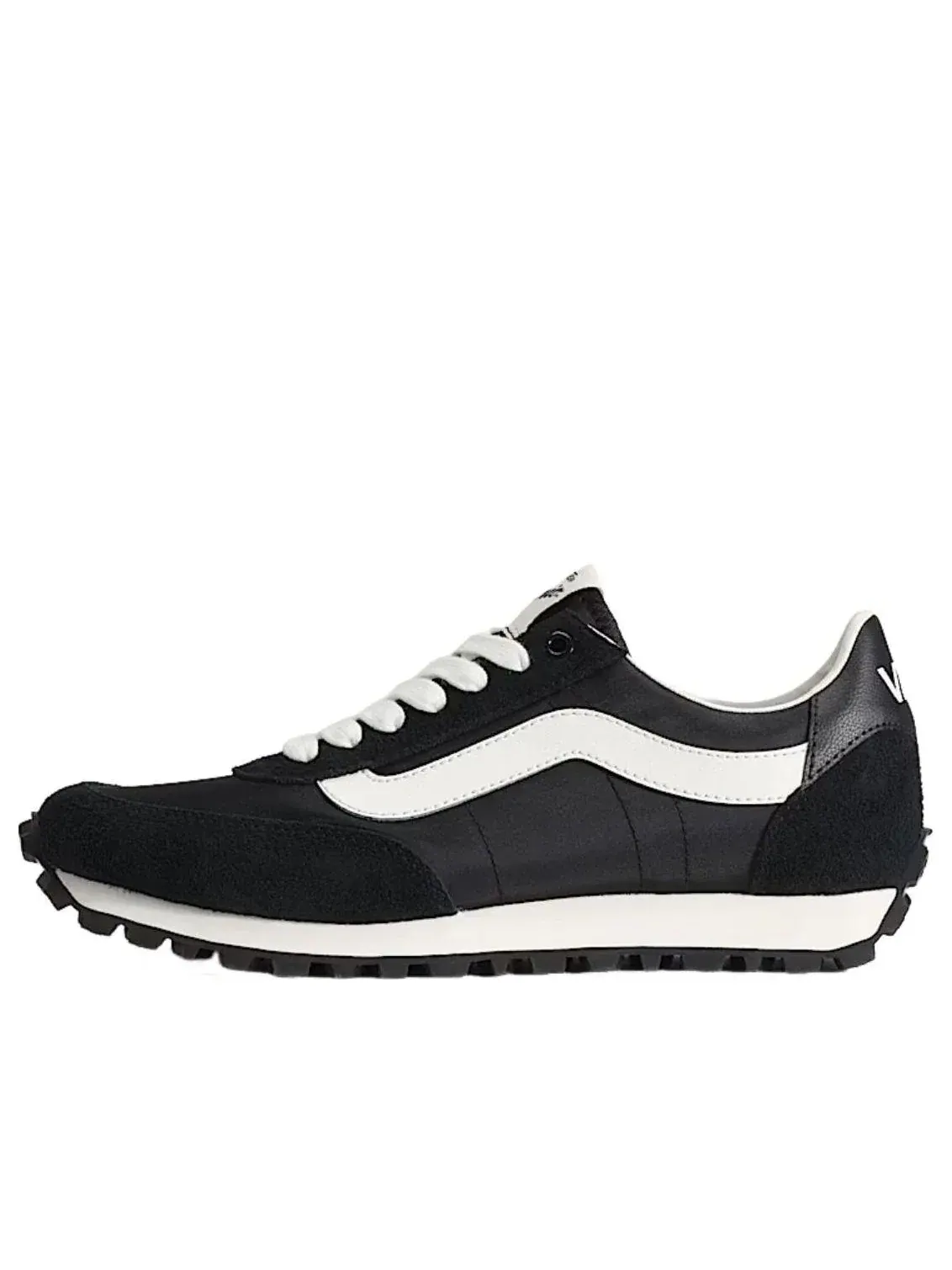Кроссовки Vans Premium Style 152 'Black' VN0010VECJK — изображение 1 из 4, черный