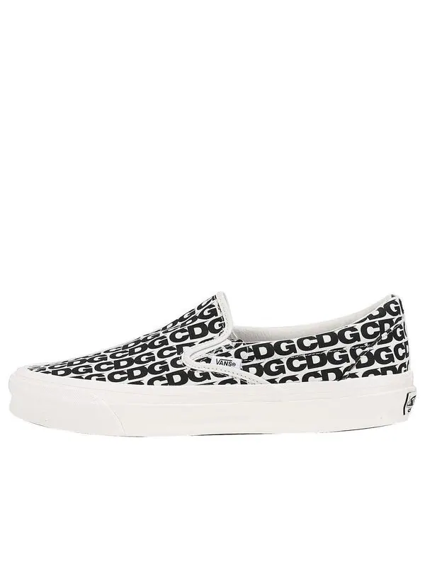 Кроссовки comme des garcons x og classic slip-on 'cdg print - blanc de blanc' Vans — изображение 1 из 4, белый/черный