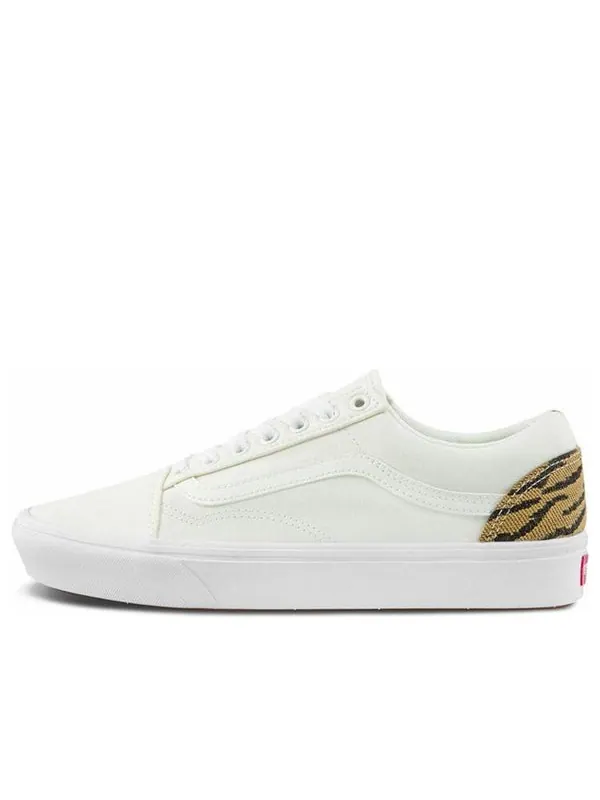 Кроссовки comfycush old skool 'le tigre' Vans — изображение 1 из 4, белый