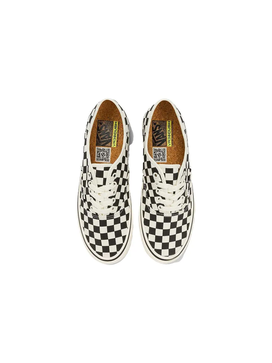 Кроссовки Vans UA Authentic 44 DX 'Black' — изображение 4 из 6, черный