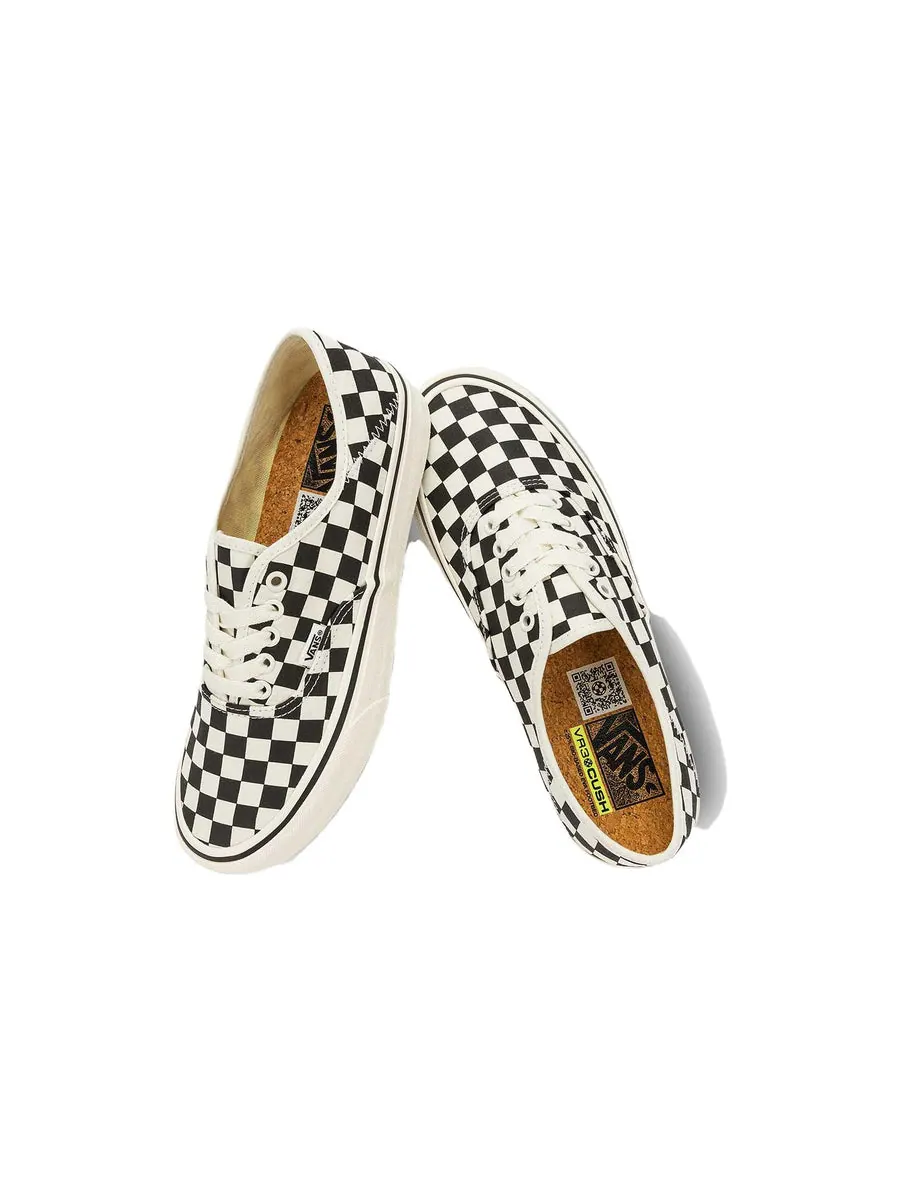 Кроссовки Vans UA Authentic 44 DX 'Black' — изображение 5 из 6, черный