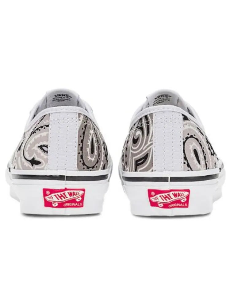 Кроссовки Vans BEDWIN THE HEARTBREAKERSOG AUTHENTIC LX 'Bandana Light Gray' — изображение 3 из 4, мульти