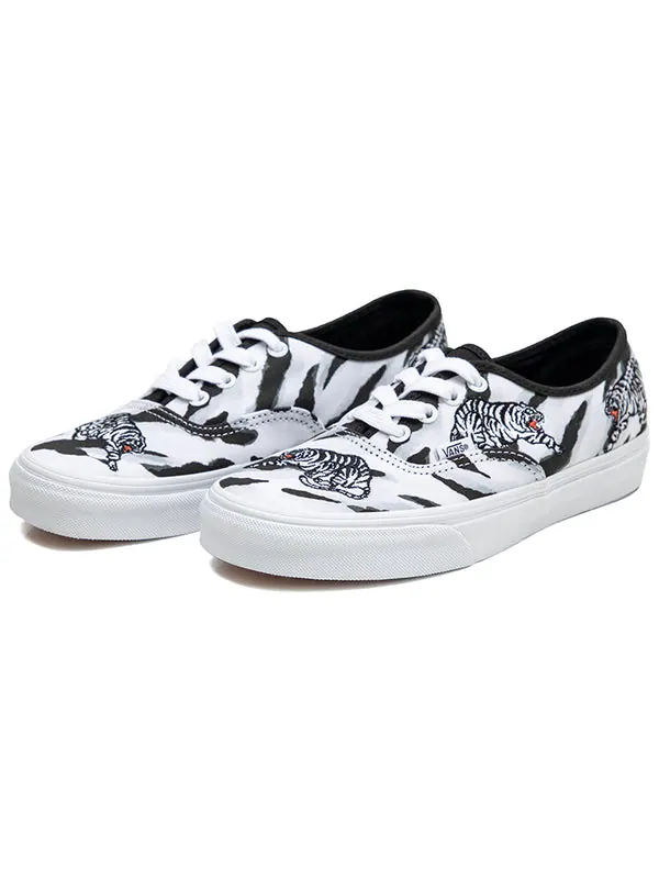 Кроссовки authentic low-top sneakers black/white Vans — изображение 3 из 4, черный/белый