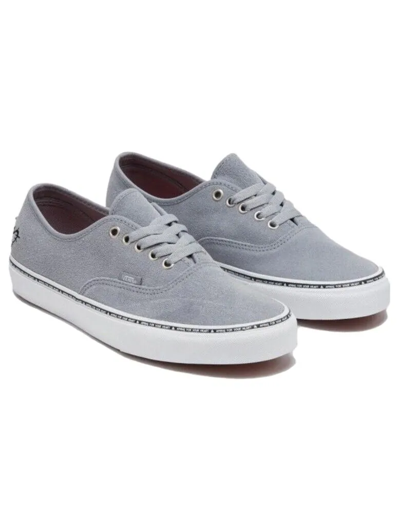 Кроссовки Vans Valentine's Heart Authentic 'Grey' — изображение 2 из 4, серый