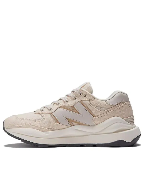 Кроссовки 57 40 New Balance — изображение 1 из 4, кремовый/белый