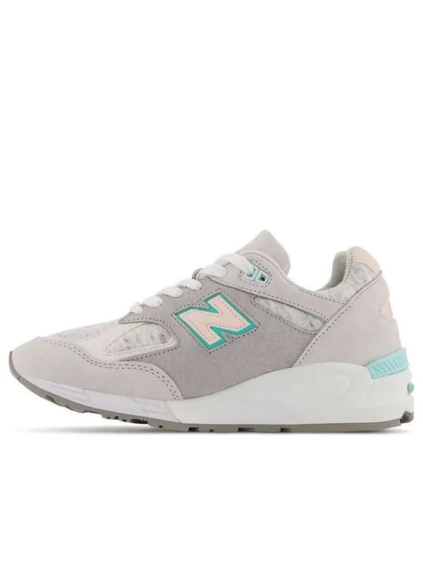 Кроссовки 990 v2 низкие New Balance — изображение 1 из 4, светлый серый