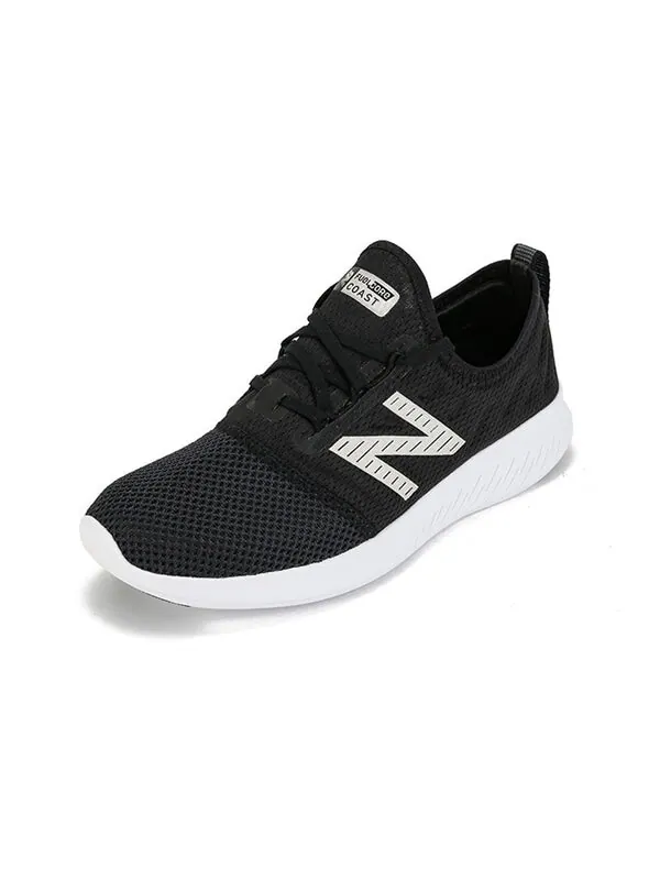 Кроссовки fuelcore coast v4 New Balance — изображение 2 из 4, черный/белый