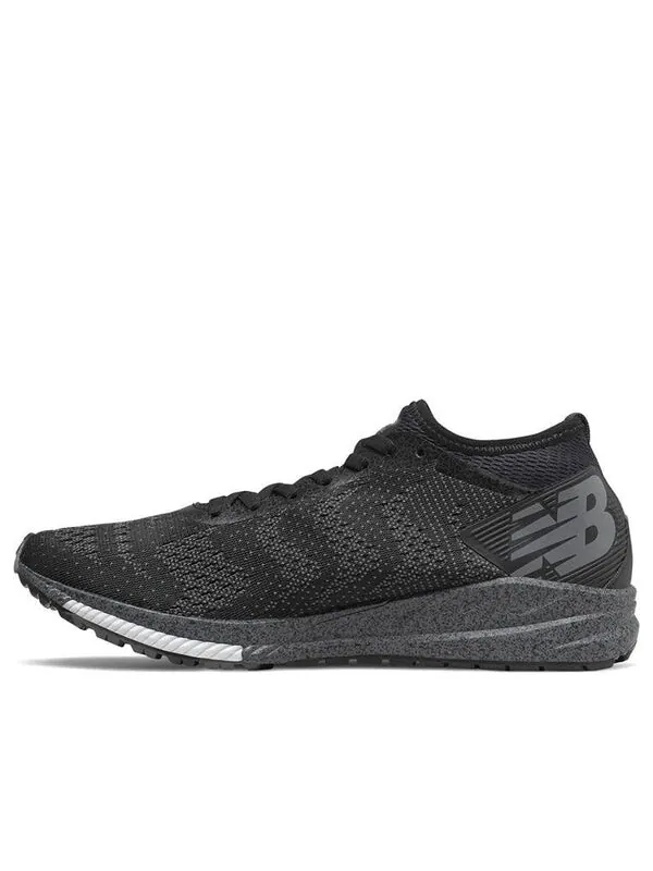 Кроссовки топливные элементы импульс New Balance — изображение 1 из 4, черный