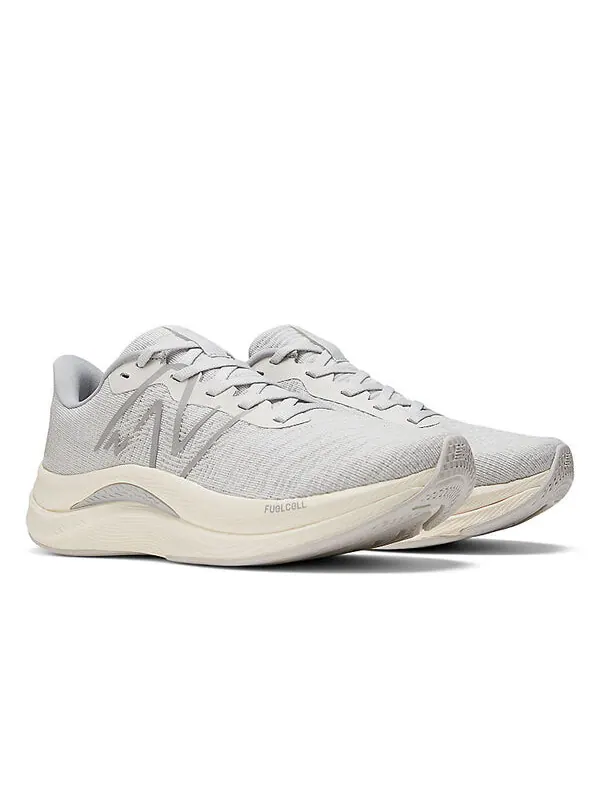 Кроссовки fuelcell propel v4 New Balance — изображение 3 из 4, серый