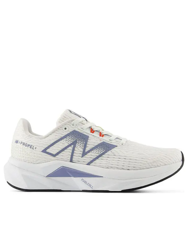 Кроссовки fuelcell propel v5 'linen gold metallic stoneware' New Balance — изображение 2 из 4, белый