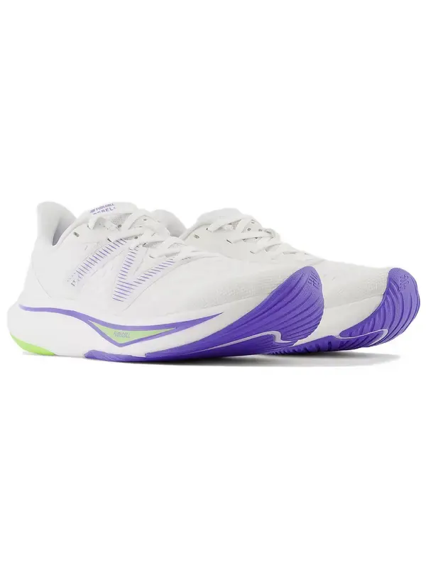 Кроссовки fuelcell rebel v3 New Balance — изображение 3 из 4, белый//индиго
