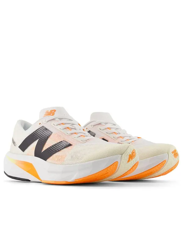 Кроссовки fuelcell rebel v4 New Balance — изображение 3 из 4, белый