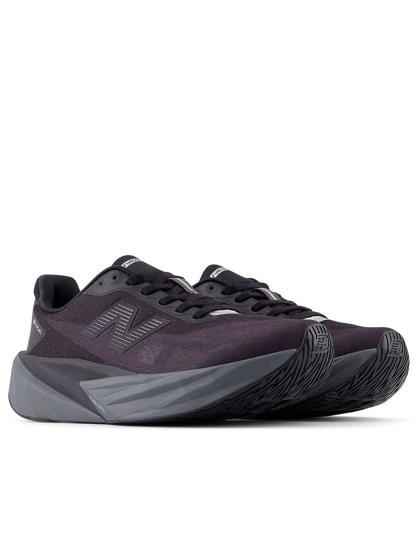 (WMNS) New Balance FuelCell Rebel v5 'Black Castlerock' — изображение 4 из 6, черный//черный