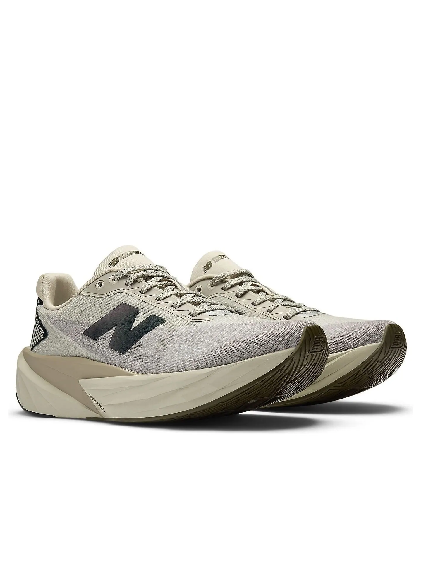 (WMNS) New Balance FuelCell Rebel v5 'Shipyard Arid Stone' — изображение 2 из 6, серый