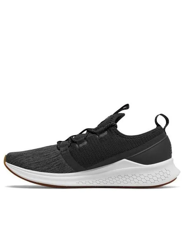 Кроссовки свежие пены lazr New Balance — изображение 1 из 4, черный/белый