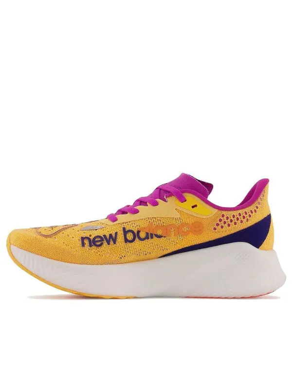 Кроссовки fuelcell rc elite v2 New Balance — изображение 2 из 4, желтый/белый