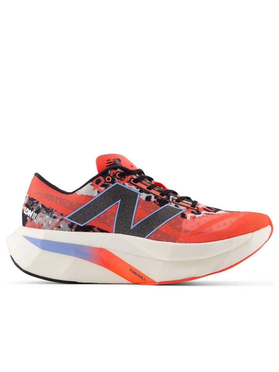 Кроссовки (WMNS) New Balance FuelCell SuperComp Elite v4 'TCS London Marathon Urgent Red' — изображение 2 из 6, оранжевый
