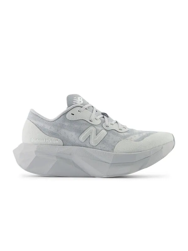 Кроссовки x district vision fuelcell supercomp elite v4 New Balance — изображение 2 из 4, серый/белый