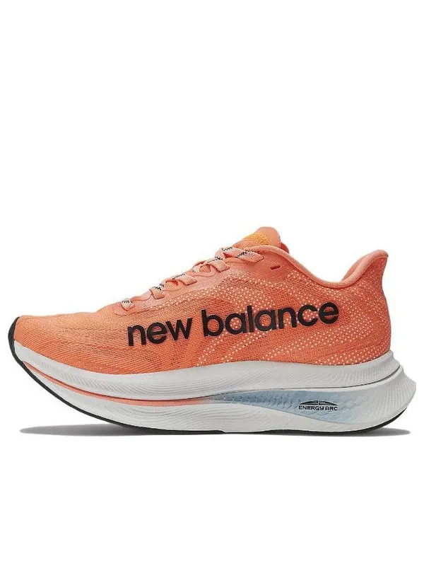 Кроссовки fuelcell supercomp trainer 'electric red' New Balance — изображение 1 из 4, неоновый/черный