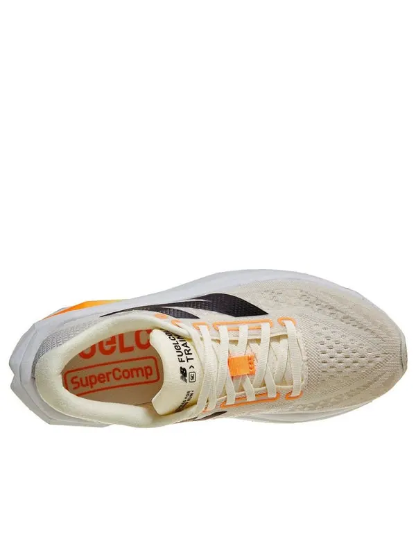 Кроссовки fuelcell supercomp trainer v3 New Balance — изображение 4 из 4, бежевый