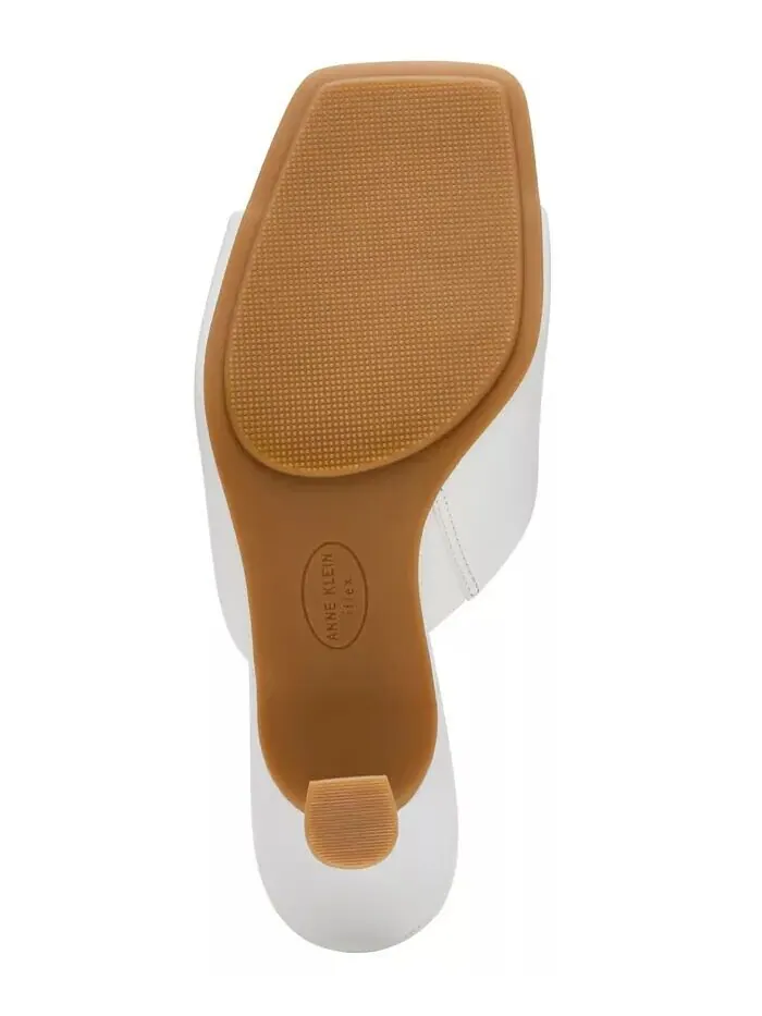 Женские сандалии Jerilyn Square Toe Mule Dress Sandals Anne Klein — изображение 5 из 7, белый