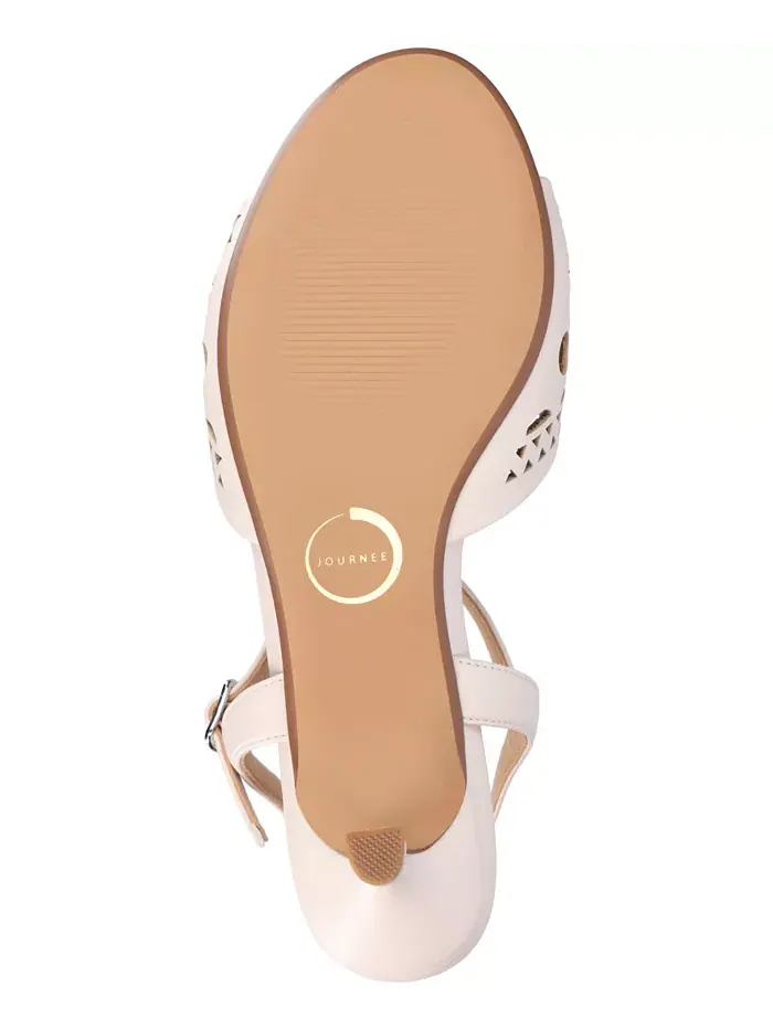 Женские перфорированные босоножки Jessly на низком каблуке Journee Collection — изображение 5 из 6, кость