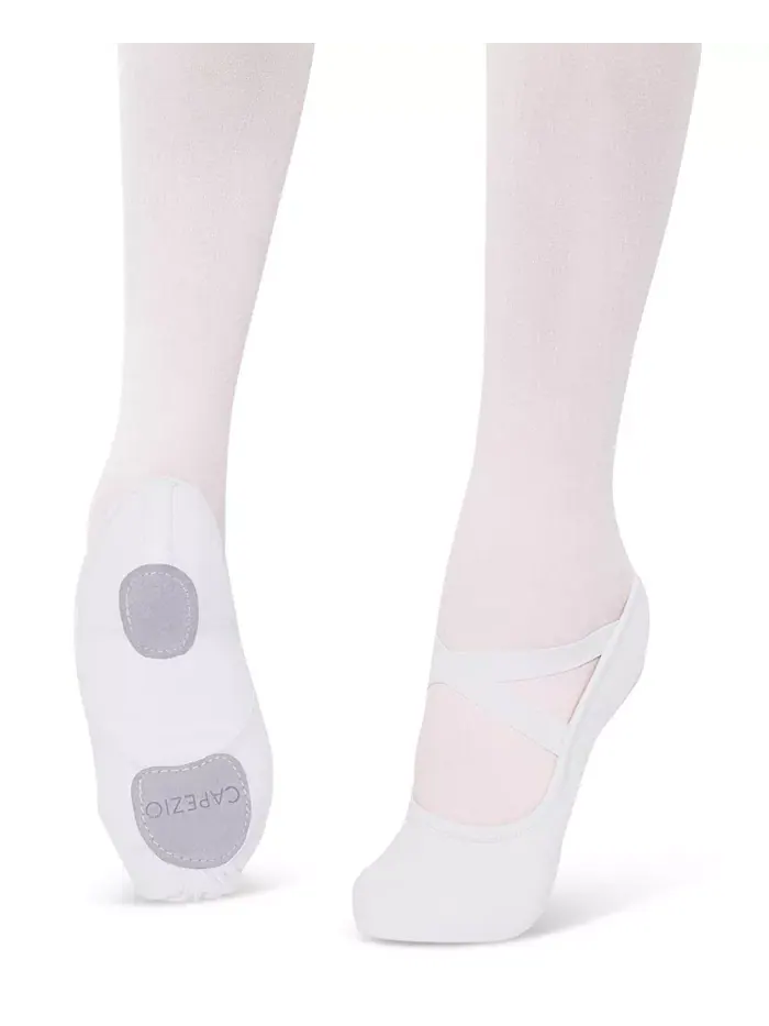 Женские балетки Hanami из холста Capezio — изображение 1 из 3, коричневый