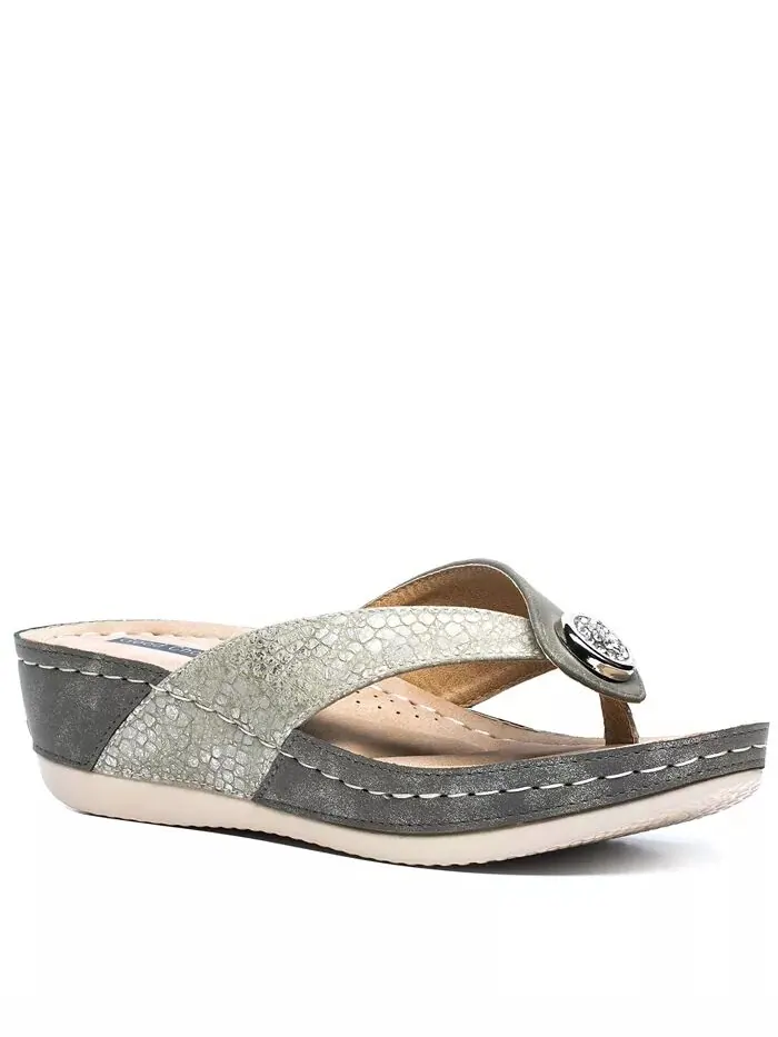 Женские босоножки на танкетке Dafni Thong GC Shoes
