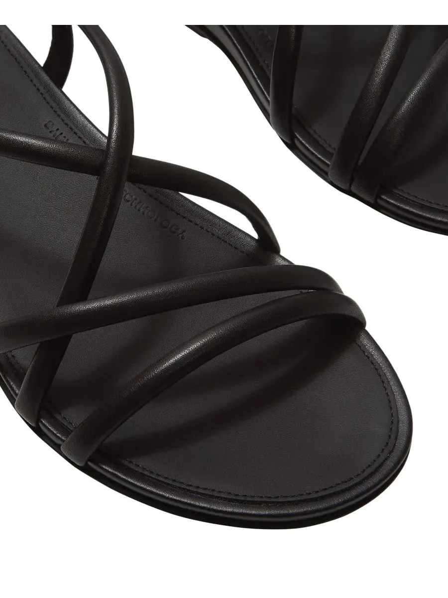 Женские кожаные сандалии Gracie с ремешками на пятке Fitflop — изображение 6 из 7, черный