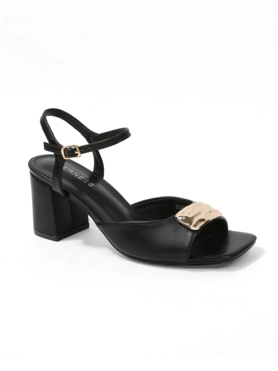 Босоножки Kade Nugget Accent Block Heel BERNESS