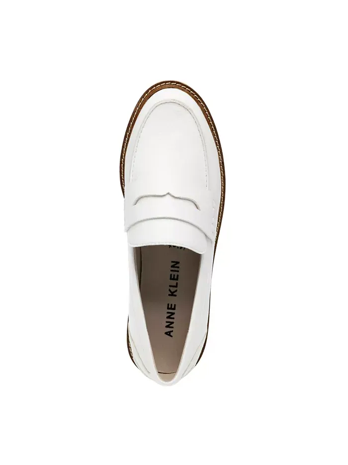 Женские лоферы Emmylou на массивной подошве Anne Klein — изображение 4 из 5, белый