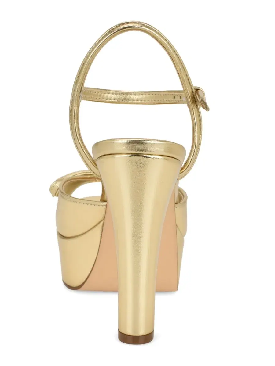 Сандалии на платформе с каблуком Nessle Nine West — изображение 3 из 5, золото